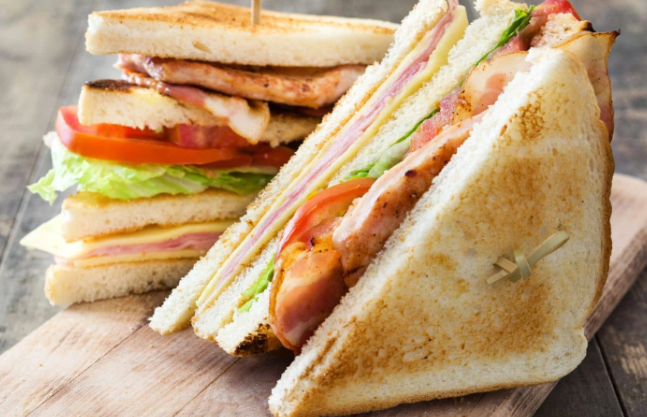CLUB SANDWICH